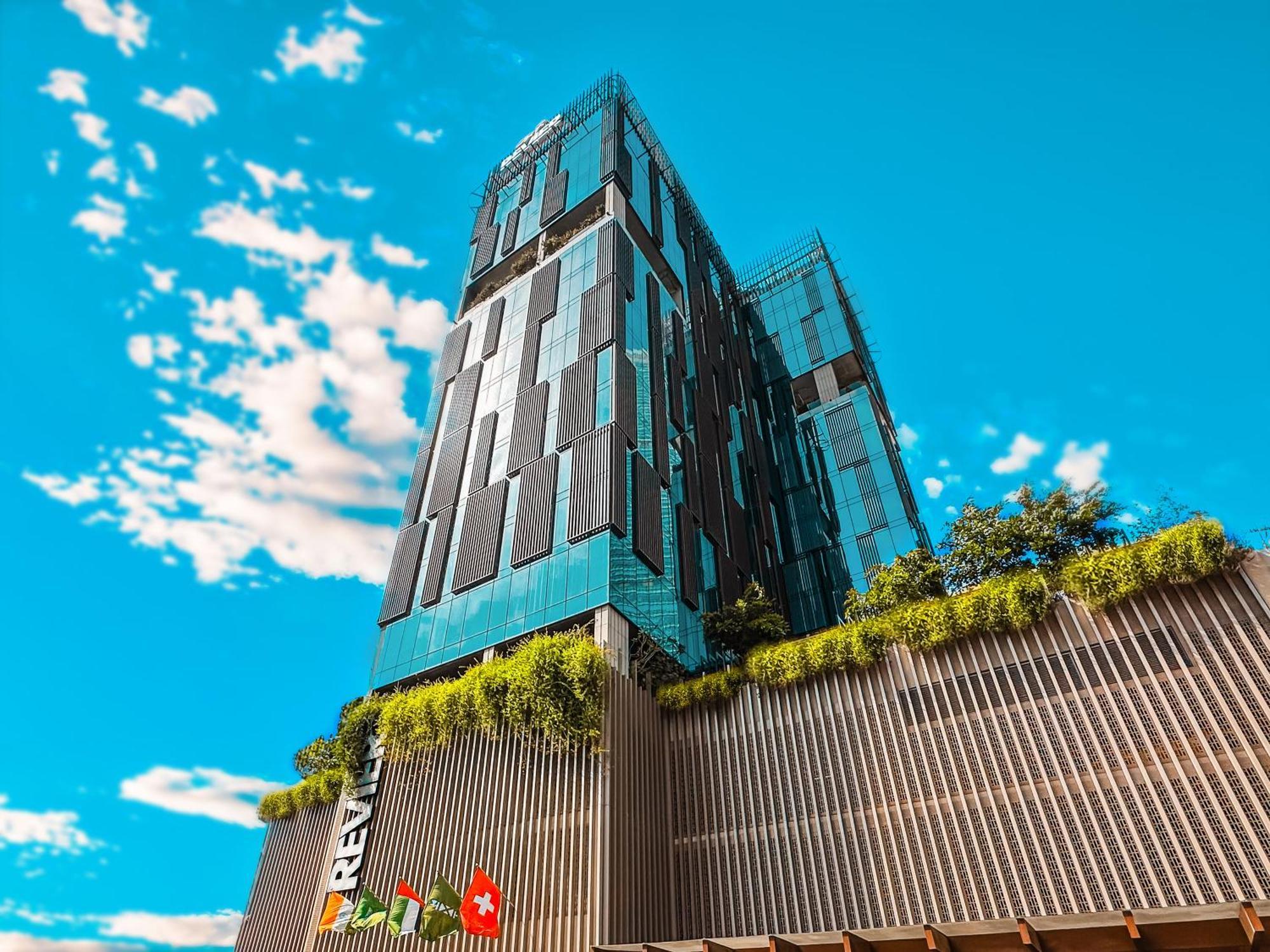 Revier Hotel - Дубай Екстериор снимка